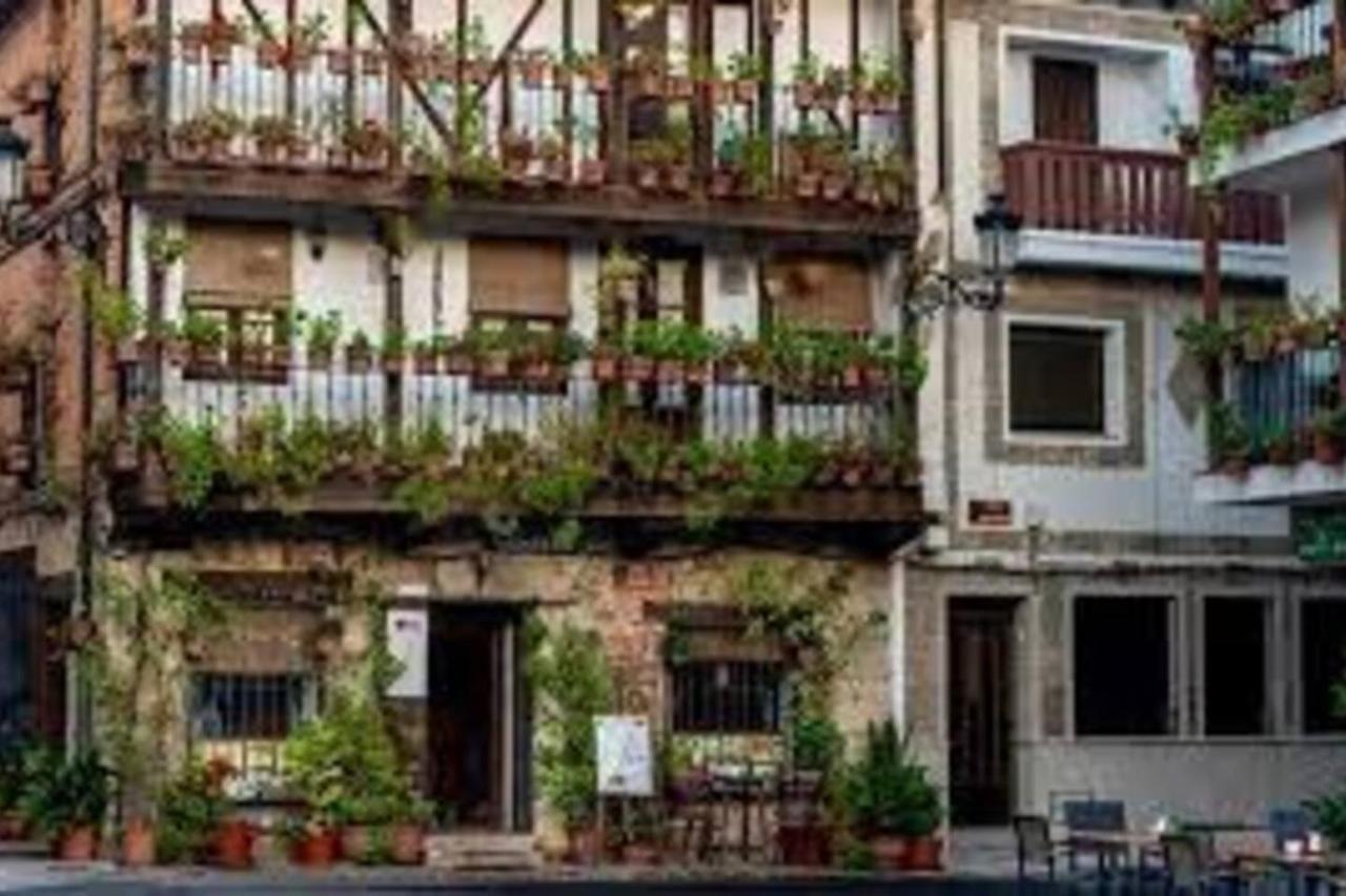 Casita Con Encanto En La Sierra De Gredos, Candeleda Eksteriør billede